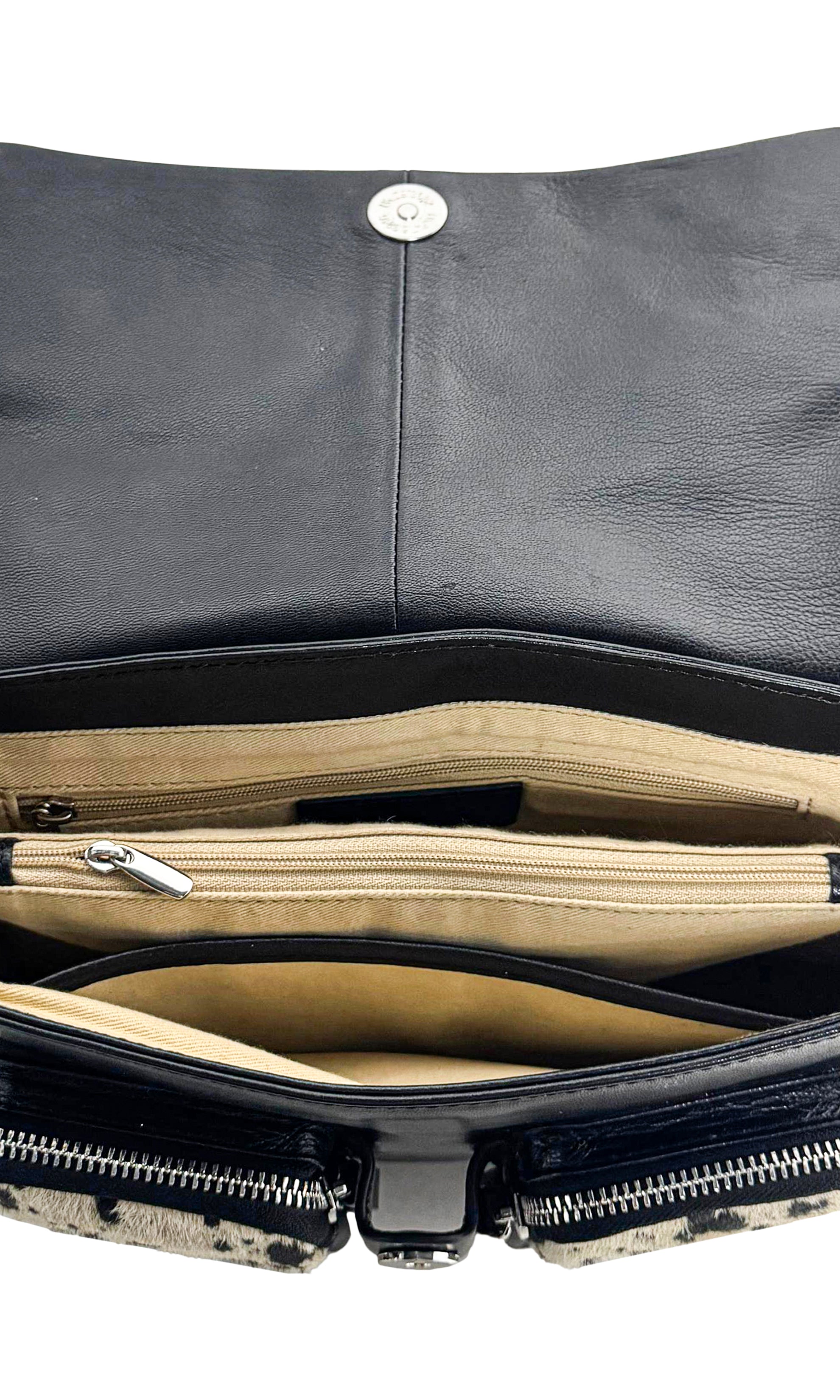 inside photo of leather maxke vaca bag