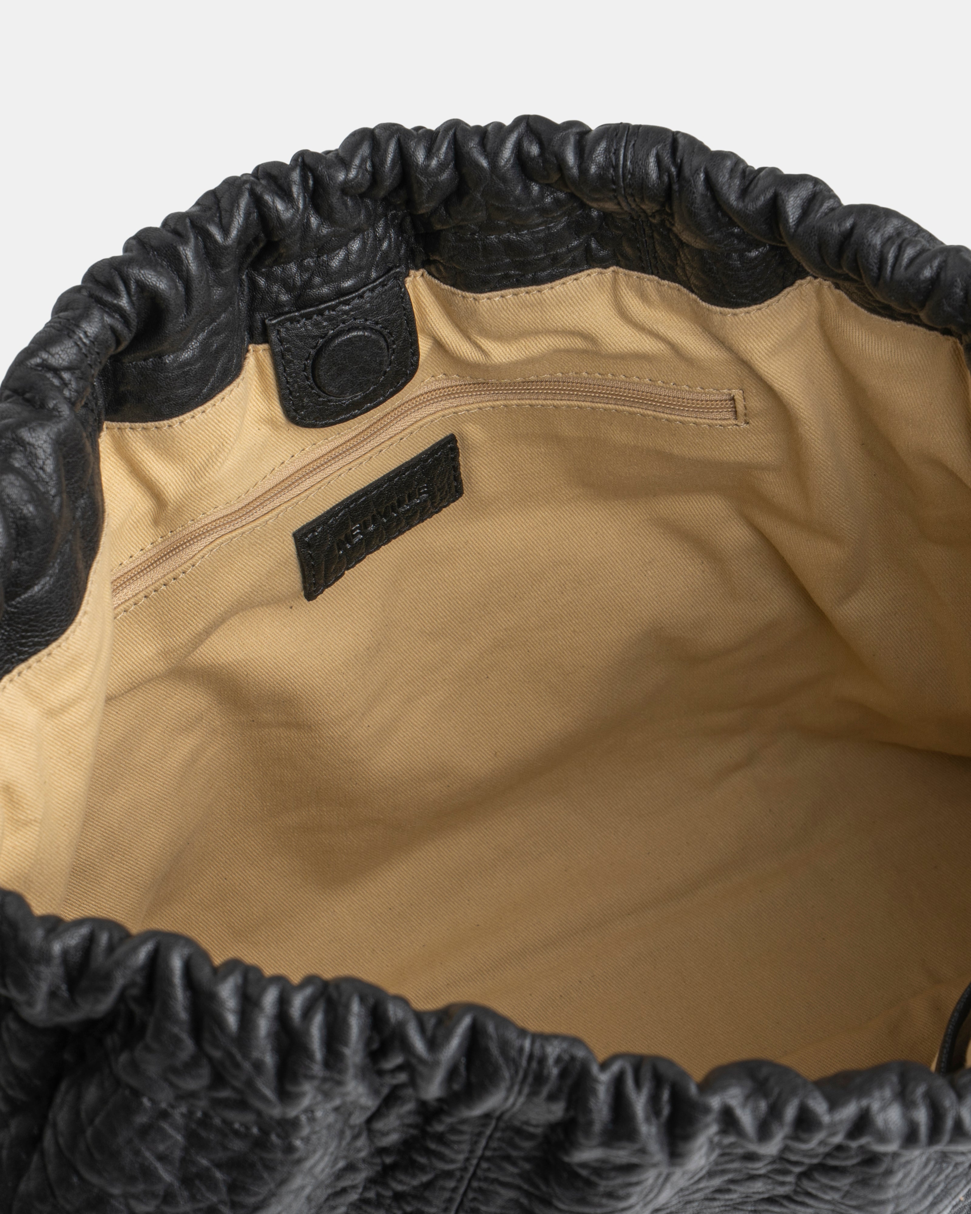 detailed inside shot of the Elliot bag 