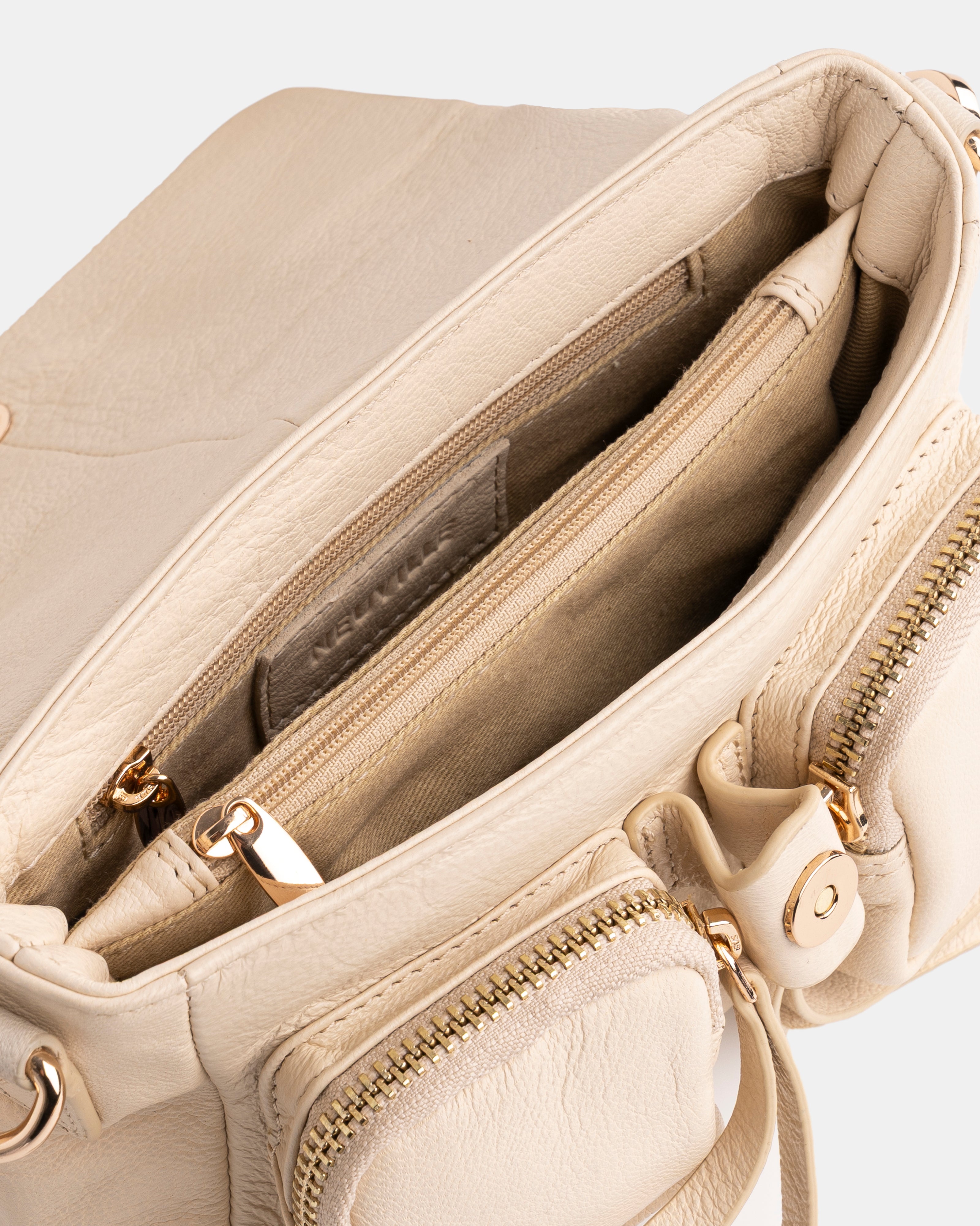 Max Mini Ivory (gold). inside detailed photo