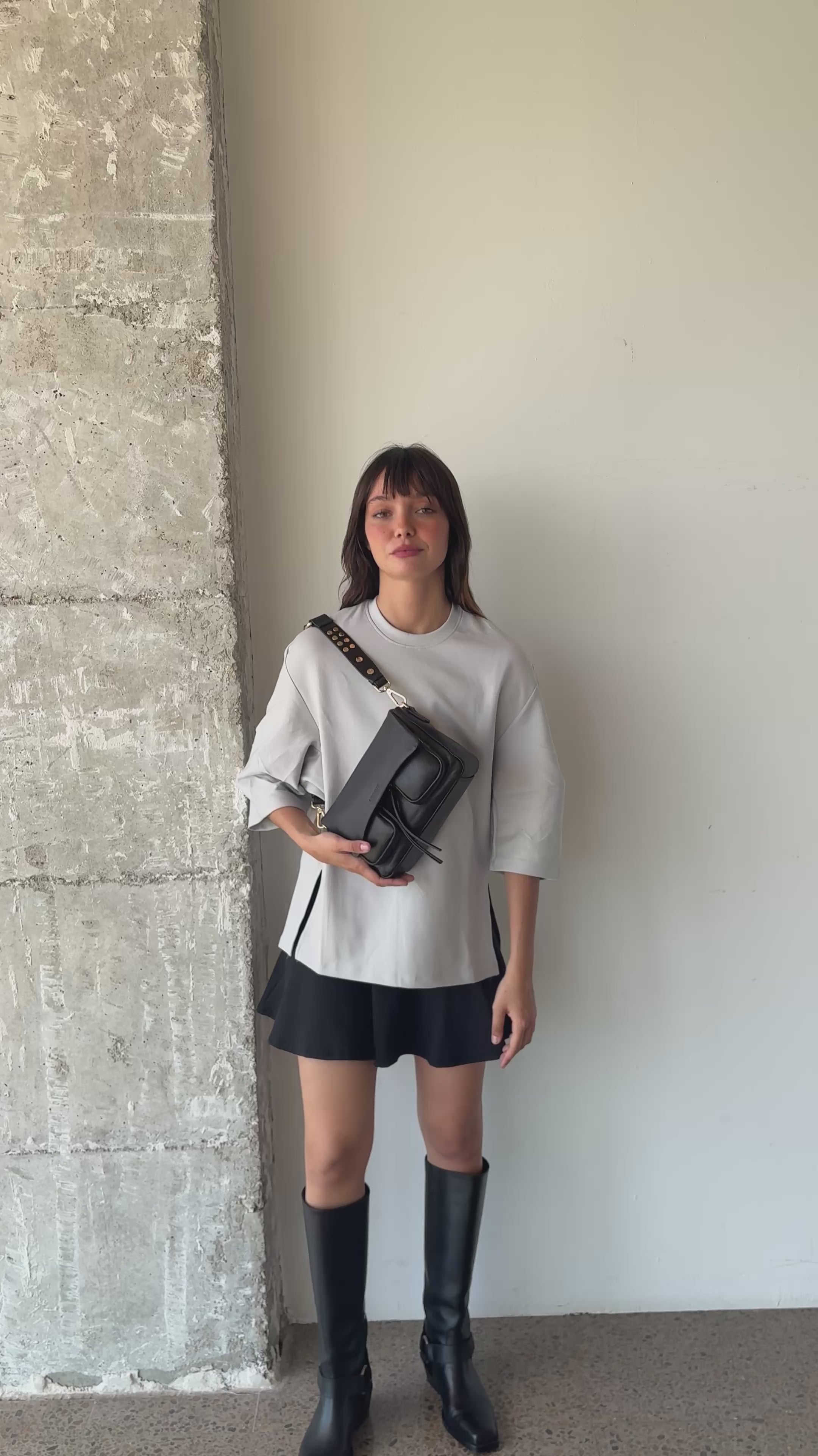 MAXKE BLACK GOLDEN DETAILS | Leather Bags| NEUVILLE